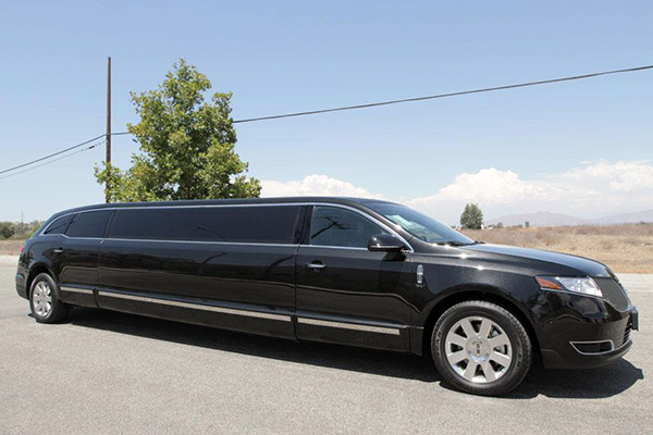 Lexington 8 Passenger Limo